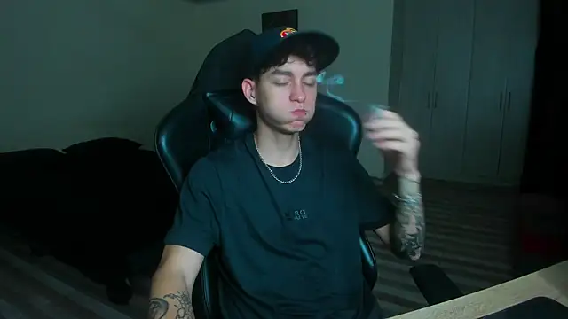 Luke Chill online show from June 2026 11:49:01 PM