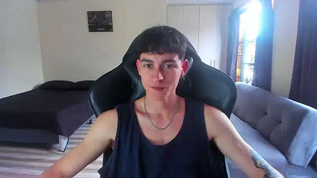 Luke Chill online show from April 2026 06:00:02 PM