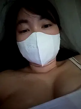 Linh Hoang online show from May 2026 01:04:01 AM