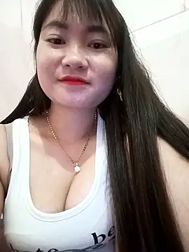 Linh Hoang online show from April 2026 02:06:01 AM