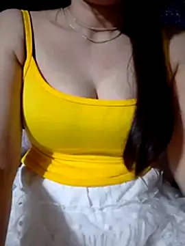 Mi-Naney online show from July 2026 09:21:02 PM