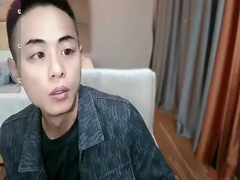 Snapshot of davidboys chatting on April 2026 05:14:01 AM davidboys online show from April 2026 05:14:01 AM