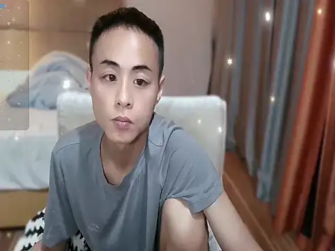 Snapshot of davidboys chatting on April 2026 02:01:05 PM davidboys online show from April 2026 02:01:05 PM