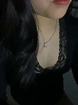 Rosecute11 online show from April 2026 03:05:01 PM