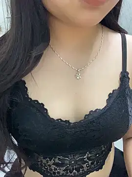 Rosecute11 online show from May 2026 07:44:02 PM