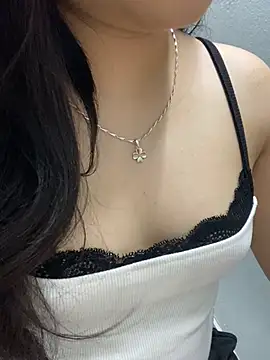 Rosecute11 online show from May 2026 12:35:01 PM