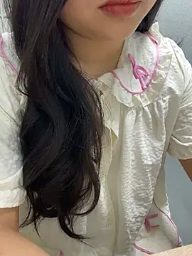 Rosecute11 online show from April 2026 02:54:01 PM