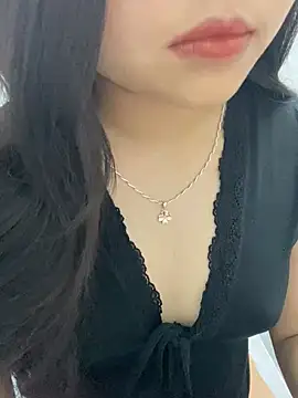 Rosecute11 online show from April 2026 04:04:02 PM