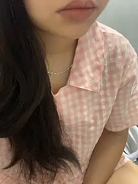 Rosecute11 online show from May 2026 07:33:01 AM