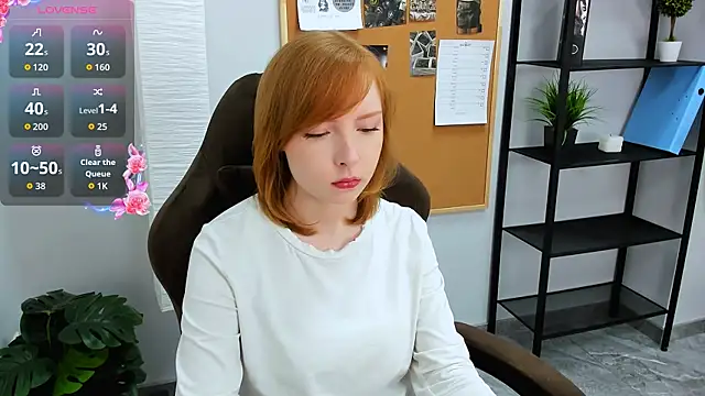 CherryCrushLove online show from May 2026 06:00:01 AM