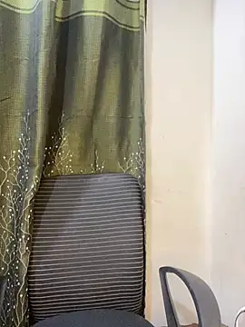 Cutiepie- online show from May 2026 05:39:02 PM