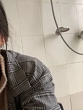 Elisa-a online show from April 2026 01:44:02 AM