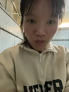 Elisa-a online show from April 2026 01:23:02 AM