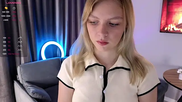 Snapshot of PatriciaaReed chatting on June 2026 06:03:02 AM PatriciaaReed online show from June 2026 06:03:02 AM