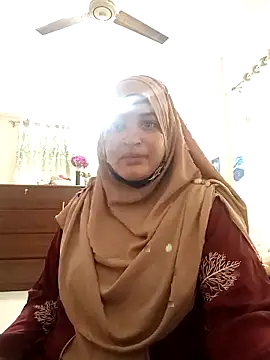 Snapshot of Joya-22 chatting on April 2026 03:35:02 AM Joya-22 online show from April 2026 03:35:02 AM