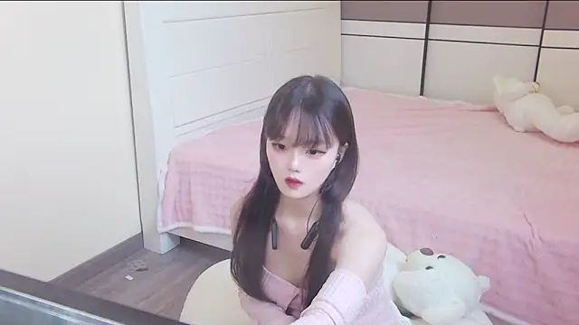 Snapshot of NINI531 chatting on May 2026 11:37:01 AM NINI531 online show from May 2026 11:37:01 AM