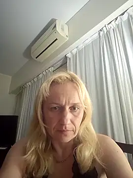 RinaSunX online show from April 2026 02:14:02 AM