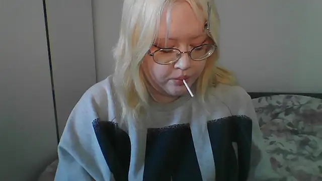 Elayne Sweet online show from April 2026 08:05:02 AM