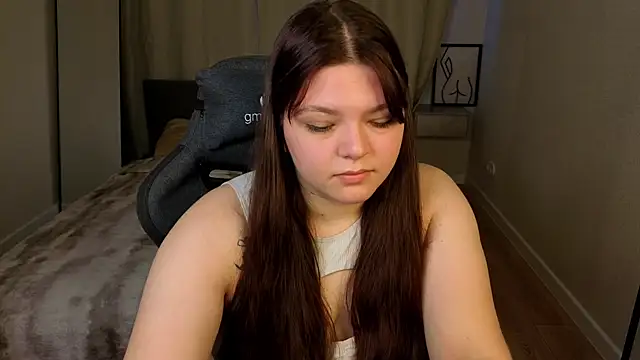 Evelyne Loo online show from April 2026 01:20:02 AM