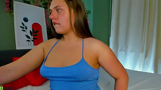 Snapshot of Foxy__Vibe chatting on April 2026 03:10:02 AM Foxy Vibe online show from April 2026 03:10:02 AM