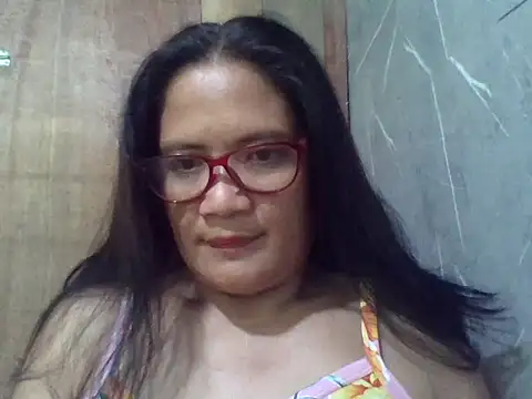 Snapshot of PinayZaira chatting on May 2026 11:34:02 PM PinayZaira online show from May 2026 11:34:02 PM