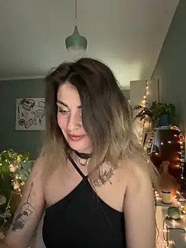 Snapshot of Rita_Tease chatting on April 2026 06:21:02 PM Rita Tease online show from April 2026 06:21:02 PM