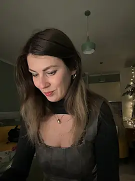 Rita Tease online show from April 2026 06:09:02 PM