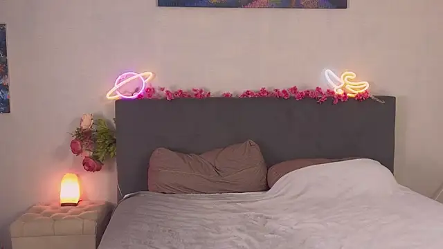 Jessy Blonde online show from April 2026 08:48:01 AM