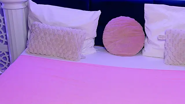 BlondieEve online show from April 2026 04:03:01 AM