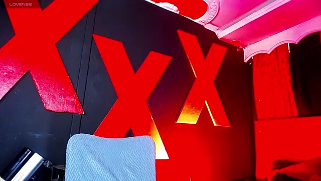 AlanFox1 online show from April 2026 01:26:01 PM