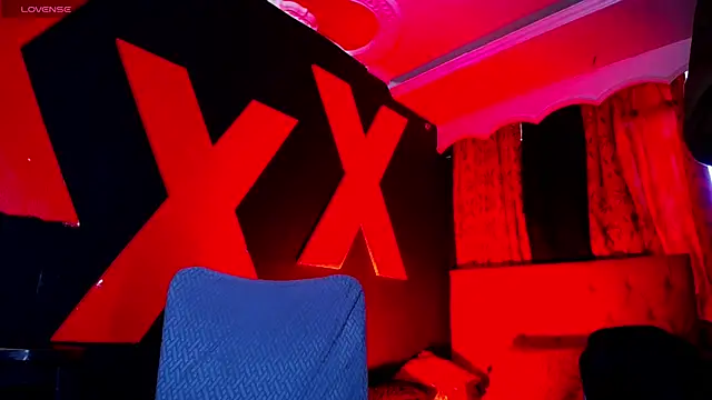 AlanFox1 online show from May 2026 01:36:01 PM