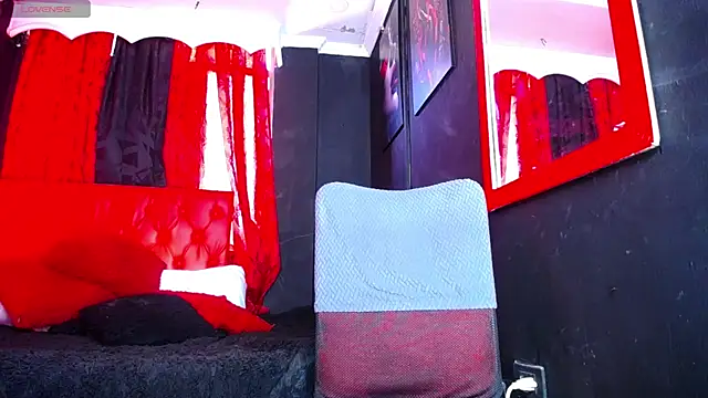 AlanFox1 online show from April 2026 01:29:01 PM