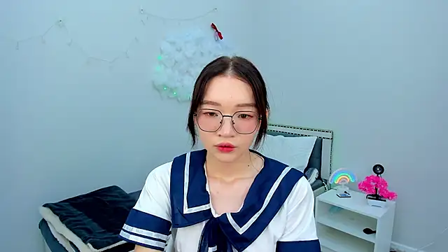 Snapshot of syuri_sun chatting on June 2026 01:45:01 PM syuri sun online show from June 2026 01:45:01 PM