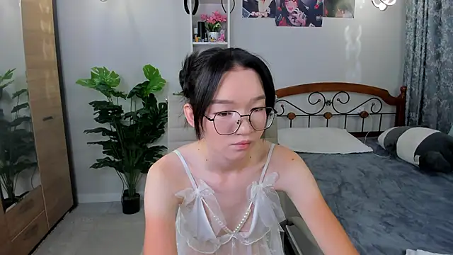 Snapshot of syuri_sun chatting on July 2026 03:20:02 PM syuri sun online show from July 2026 03:20:02 PM