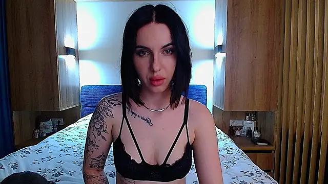 Snapshot of Sour_Berry_ chatting on May 2026 04:34:02 PM Sour Berry online show from May 2026 04:34:02 PM