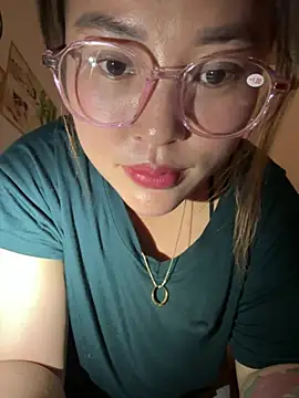 Snapshot of Lina-Naughty chatting on May 2026 05:38:02 PM Lina-Naughty online show from May 2026 05:38:02 PM