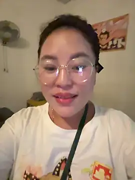 Snapshot of Lina-Naughty chatting on April 2026 04:20:01 PM Lina-Naughty online show from April 2026 04:20:01 PM