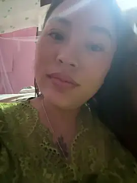 Snapshot of Lina-Naughty chatting on April 2026 08:06:01 AM Lina-Naughty online show from April 2026 08:06:01 AM
