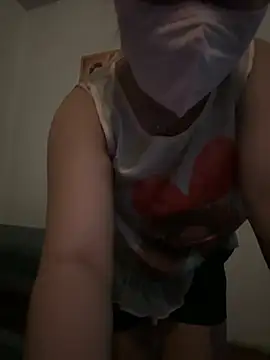 Lina-Naughty online show from April 2026 05:26:01 PM