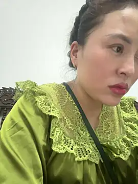 Snapshot of Lina-Naughty chatting on May 2026 05:12:02 PM Lina-Naughty online show from May 2026 05:12:02 PM