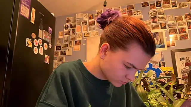 DarylLarrow online show from March 2026 05:26:01 PM