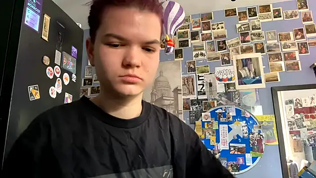 DarylLarrow online show from April 2026 09:25:02 AM