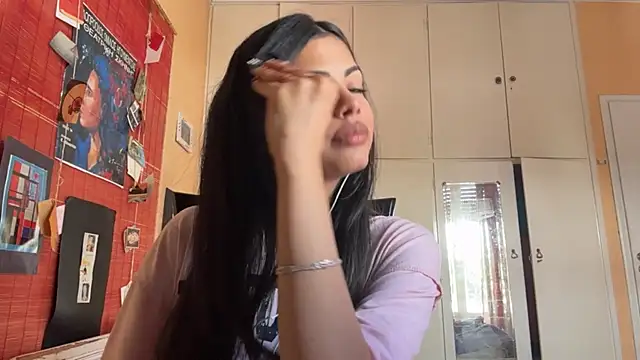 JenniRoutt online show from April 2026 10:11:02 AM