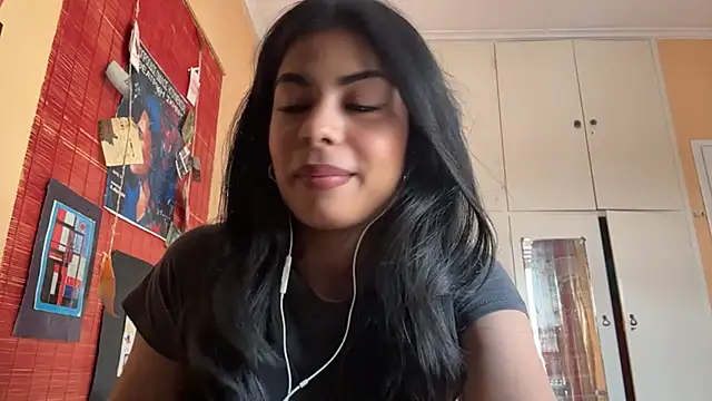 JenniRoutt online show from April 2026 02:12:01 PM