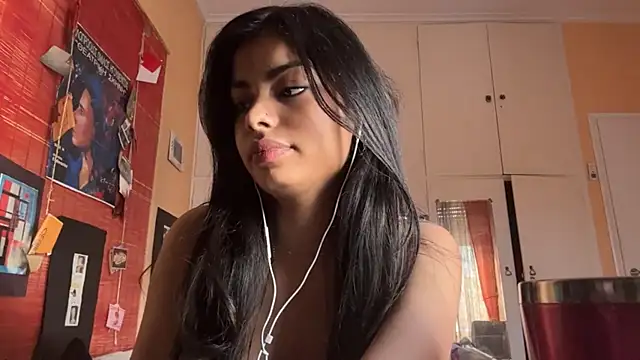 JenniRoutt online show from April 2026 01:45:02 PM