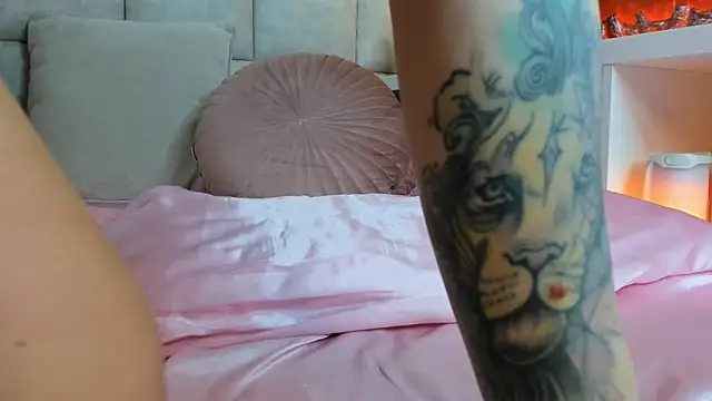 str4wberrysugar  online show from April 2026 07:37:01 AM