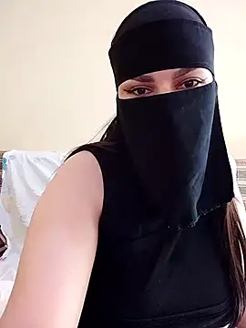 Queen Lola online show from April 2026 04:57:02 PM