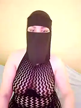 Queen Lola online show from May 2026 02:48:02 PM