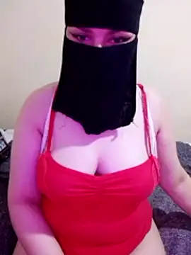 Queen Lola online show from April 2026 07:54:01 PM