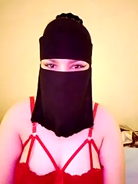 Queen Lola online show from June 2026 01:33:02 PM